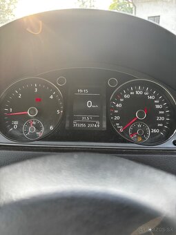 Volkswagen passat B7 1.6 - 2