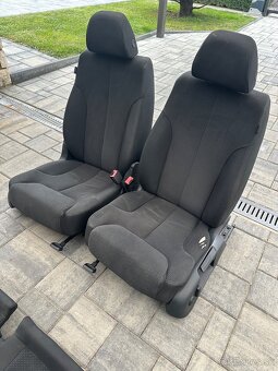 sedacky vw passat b6 variant - 2