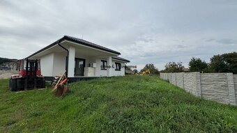 NA PREDAJ Novostavba v Zbehoch - 2