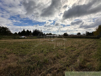 Znížená cena Krásny priestranný takmer 10 á pozemok v kúp - 2