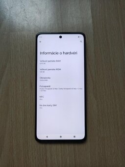 Motorola Edge 30 - 2