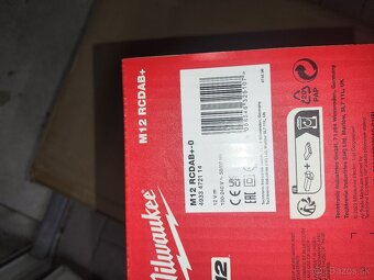Predam radio Milwaukee M12RCDAB+0 - 2
