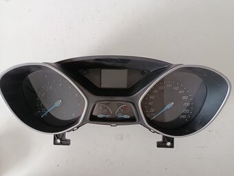 tachometer ford focus 3 bm5t10849bae 80€ - 2