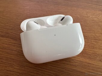 Apple AirPods Pro 2 – ako nové - 2