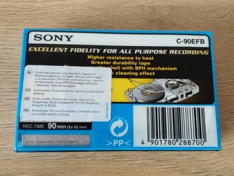 Predam novu  kazetu Sony EF 90. - 2