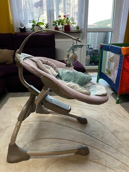 Elektrická hojdačka pre bábätka s kolotočom - 2