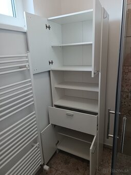 Kúpeľňová skrinka - 2