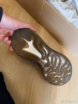 Adidas yeezy boost 380 onyx 43,1/3 - 2