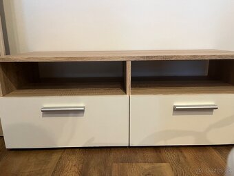 Skrinka pod TV - 2