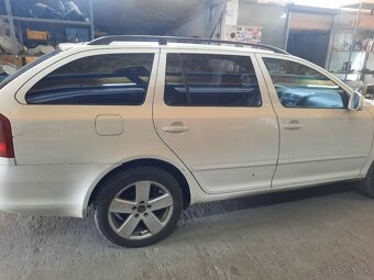 Rozpredam Skoda Octavia 2 1,6tdi 77kw CAY farba biela. - 2