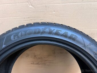 Zimné pneumatiky 225/45 R17 Goodyear dva kusy - 2