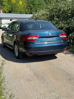 Rozpredam Škoda Superb 2 sedan facelift . 1.6 TDi 77kw manua - 2