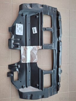 Spodný kryt motora Peugeot 207 - 2