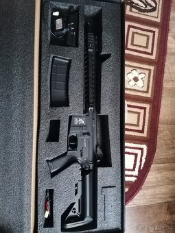 Predám airsoftku AR15 - 2