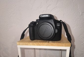 Canon EOS 2000D + EF-S 18–55mm + príslušenstvo - 2