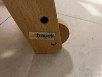 Jedalenska stolicka hauck - 2