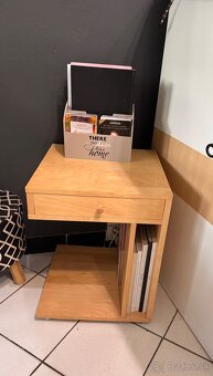 Príručný stolík-Ikea - 2