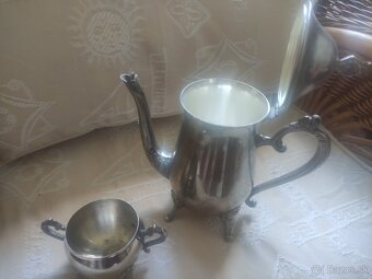 Predam postriebrenu kanvicu + cukornicku -starozitnost - 2