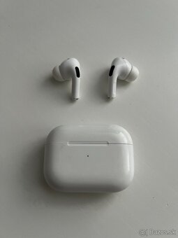 Apple AirPods Pro (2. generacia) - 2