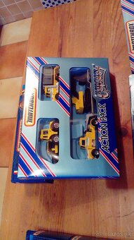 MATCHBOX MOTORCITY SET + Convoy action - 2
