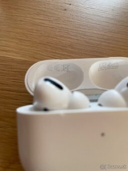 APPLE AIRPODS PRO 1 with magsafe charging case - 2