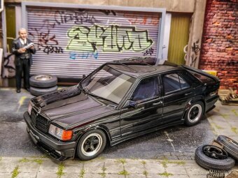 Mercedes 190E [ W201 ] AMG 1:18 Ottomobile - 2