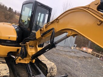 Pásový báger CAT 304Ccr. - 2