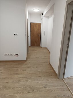 Zlacnené - Nová rekonštrukcia 3i bytu Brezová pod Bradlom - 2