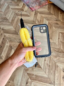 Nový vodotesný kryt na iPhone 13. - 2