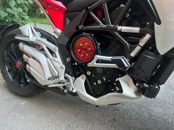 MV Agusta Turismo Veloce 800 - 2