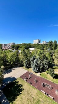 EXKLUZÍVNE – garsónka v CENTRE mesta s BALKÓNOM a PIVNICOU - 2