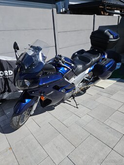 Yamaha FJR 1300 - 2