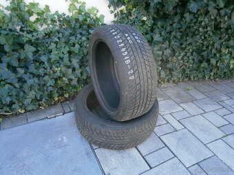 Predám 2x zimné pneu Bridgestone RSC 225/45 R18 95HXL - 2