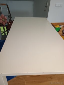 Jedalenský stôl - 2