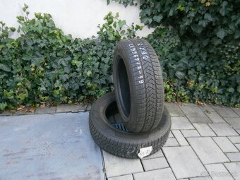 Predám 2x zimné pneu Pirelli 215/65 R17 99HXL - 2
