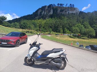 Predám Honda Forza 125 Nová     Batéria ,STK,pneu - 2