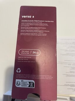 Krásne hodinky Fibit Versa 4 RED - 2