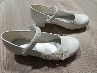 Dievčenské lodičky 34 - 2