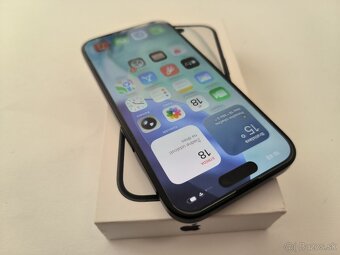 apple iphone 15 256gb Midnight / Batéria 85% - 2