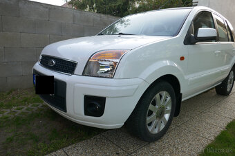 Ford Fusion - 2