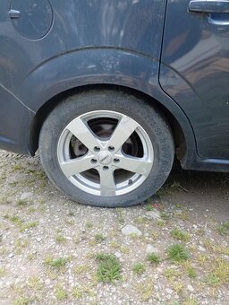 Opel Zafira 1.9tdi r.v2009 - 2