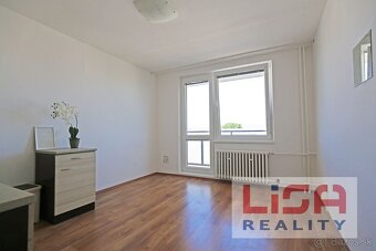 Zrekonštruovaný 1-izbový byt s lodžiou priamo v centre mesta - 2