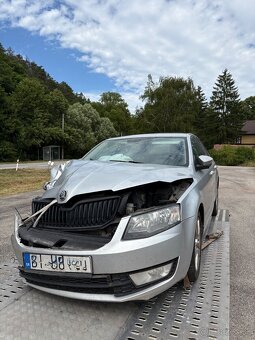 Rozpredam škoda Octavia 3 1.6TDI 81kw 5 kvalt manuál - 2
