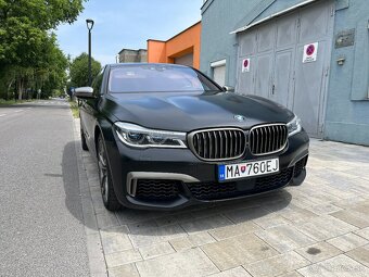 BMW M760Li - 2