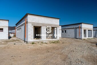 REZERVOVANÉ Na predaj 4-izbový bungalov, Rezidencia Trnava p - 2