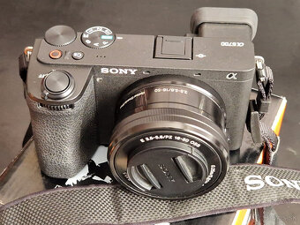 Sony Alpha A6700 + E PZ 16–50 mm f/3,5–5,6 (v záruke) - 2