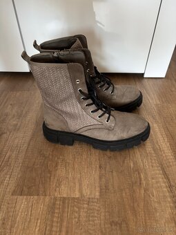 Dámske topánky č. 41 - 2