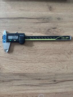 Elektronické posuvné meradlo Mitutoyo - 2