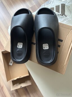 Yeezy slide - 2