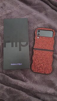 Samsung Galaxy Z FLip 4 fialovy - 2